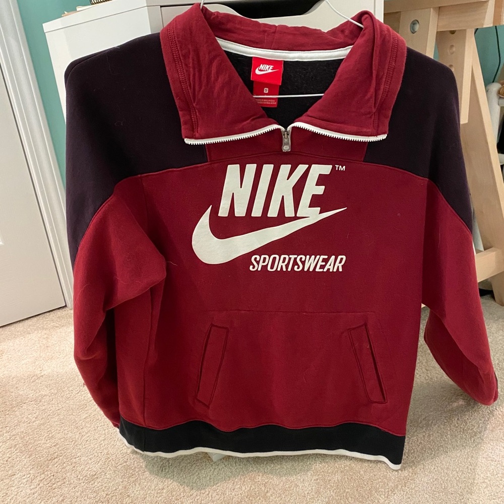 Vintage inspired Nike pullover